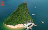 Ngắm Vịnh Hạ Long tuyệt đẹp từ trên cao